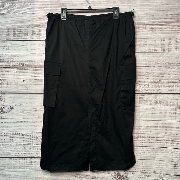 Orange Kiss Essentials Cargo Midi Skirt Black Small Drawcord Adjustable - Picture 1 of 13